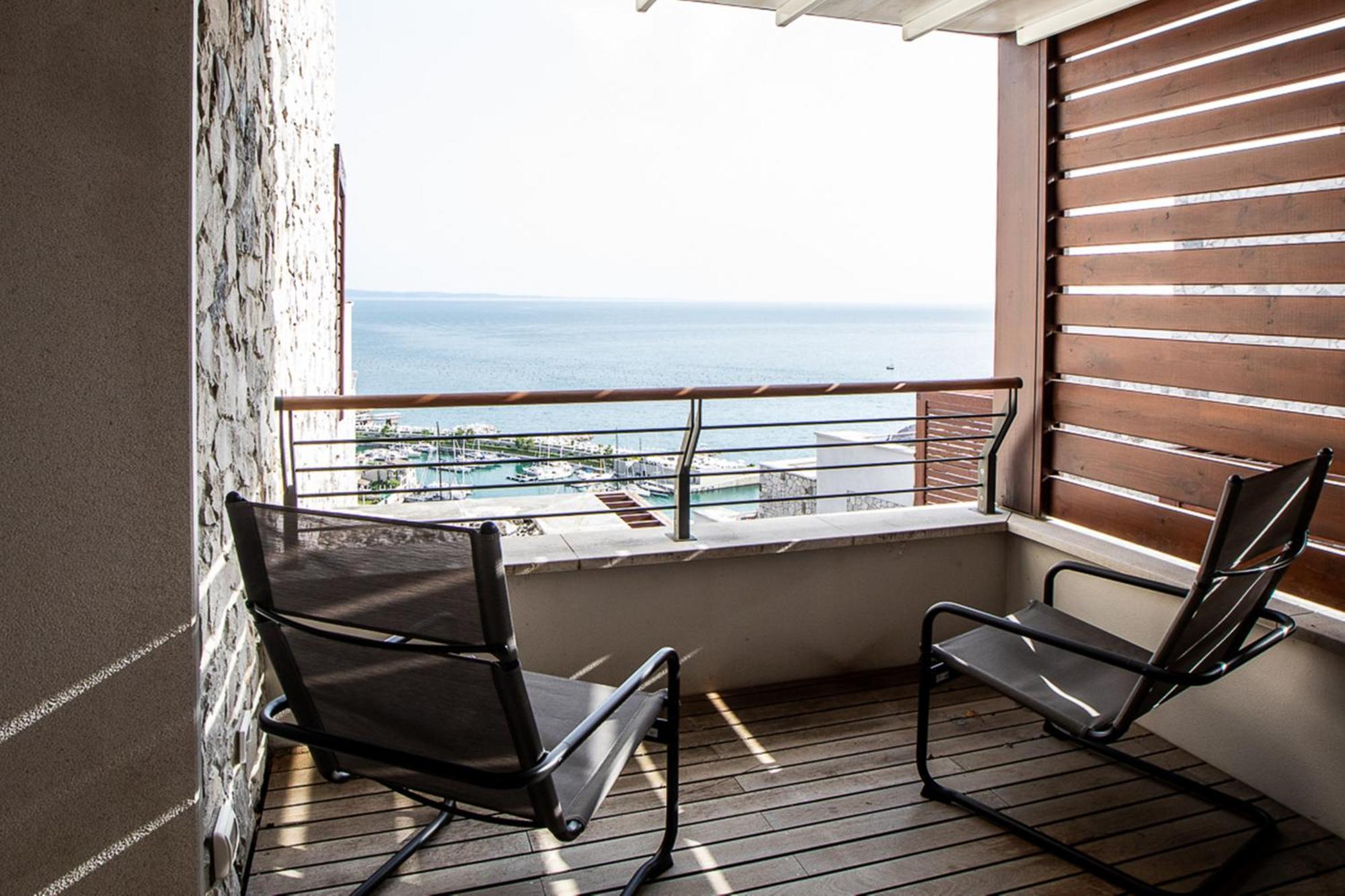 Portopiccolo Avolare Apartments In Panoramic Terrasses - Beach Included Систияна Екстериор снимка