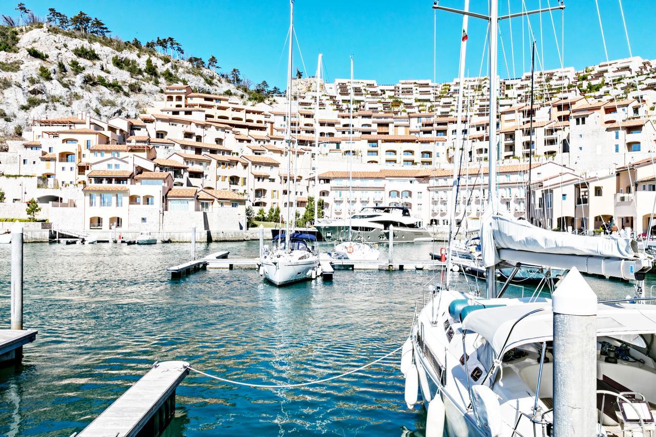 Portopiccolo Avolare Apartments In Panoramic Terrasses - Beach Included Систияна Екстериор снимка